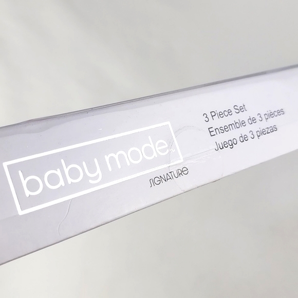 Baby Mode Signature 3 Pc Penguin Winter Gift Set Box Bodysuit Bib Socks Size 0-3 - Picture 12 of 12